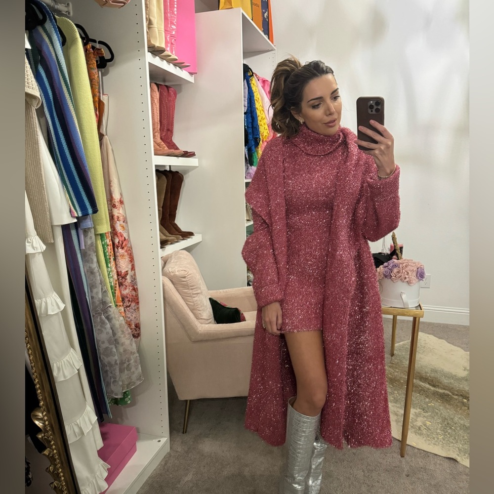 AKIRA pink shimmery set